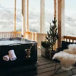 Hotel Lodji &