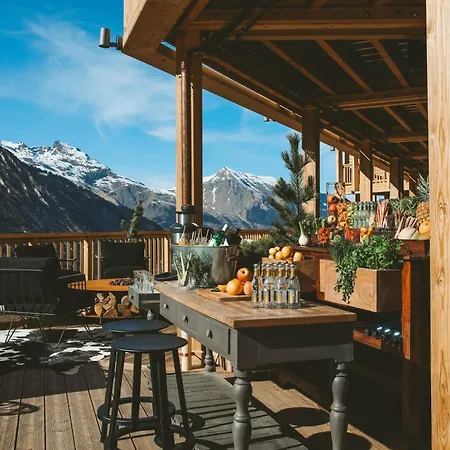 Lodji & Hotell